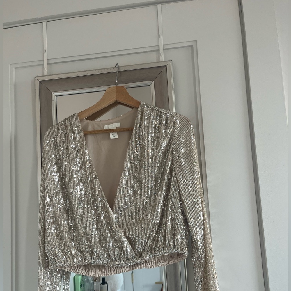 Long sleeve sequin top